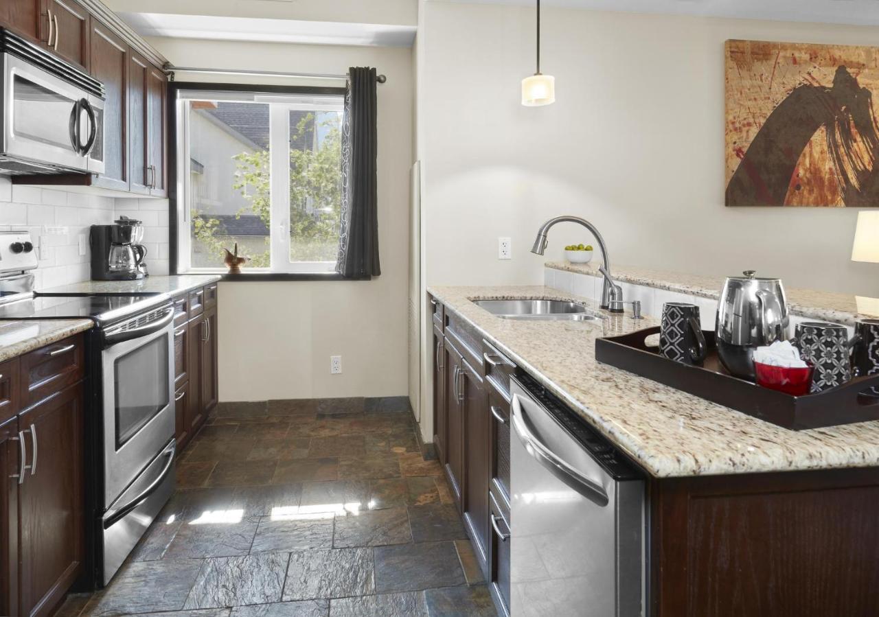 Sundance Suite - Beautiful Condo With Open Pool And Hot Tub Canmore Exterior photo