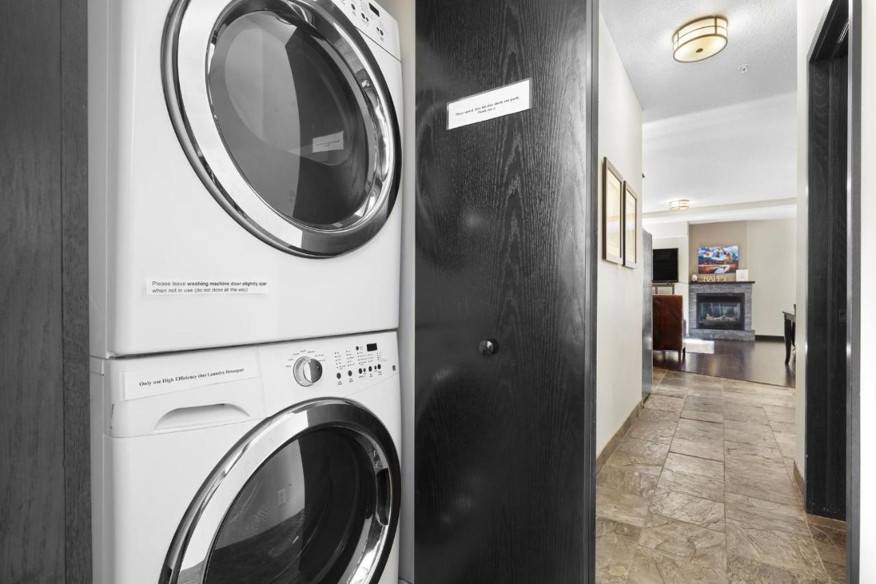 Sundance Suite - Beautiful Condo With Open Pool And Hot Tub Canmore Exterior photo