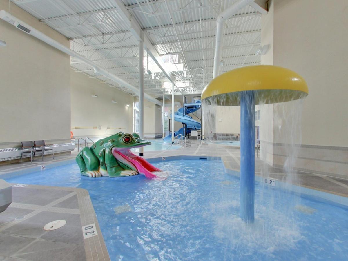 Sundance Suite - Beautiful Condo With Open Pool And Hot Tub Canmore Exterior photo
